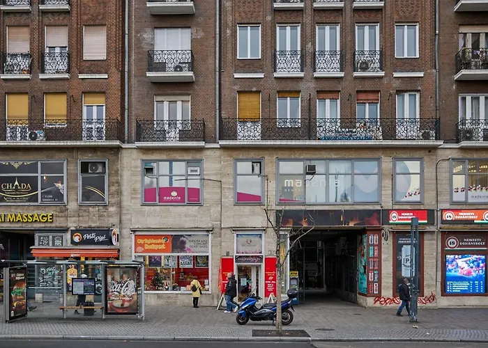 Asboth 225 Cozy Center